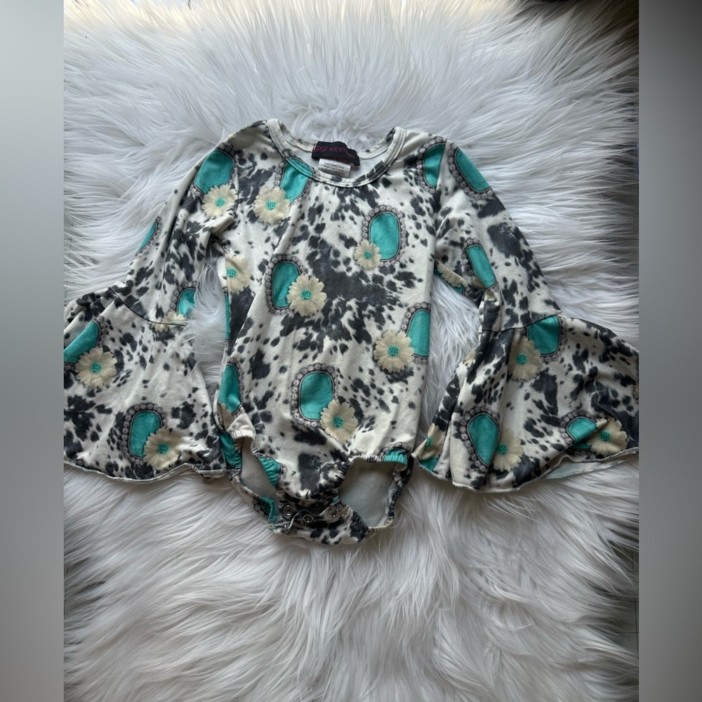 Boutique Floral Bell Sleeve Toddler top